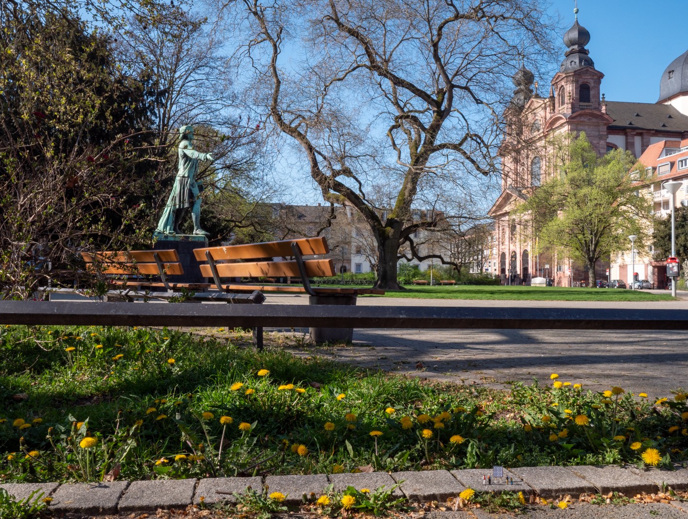 Lost im Quadrat (weit) - Schillerplatz