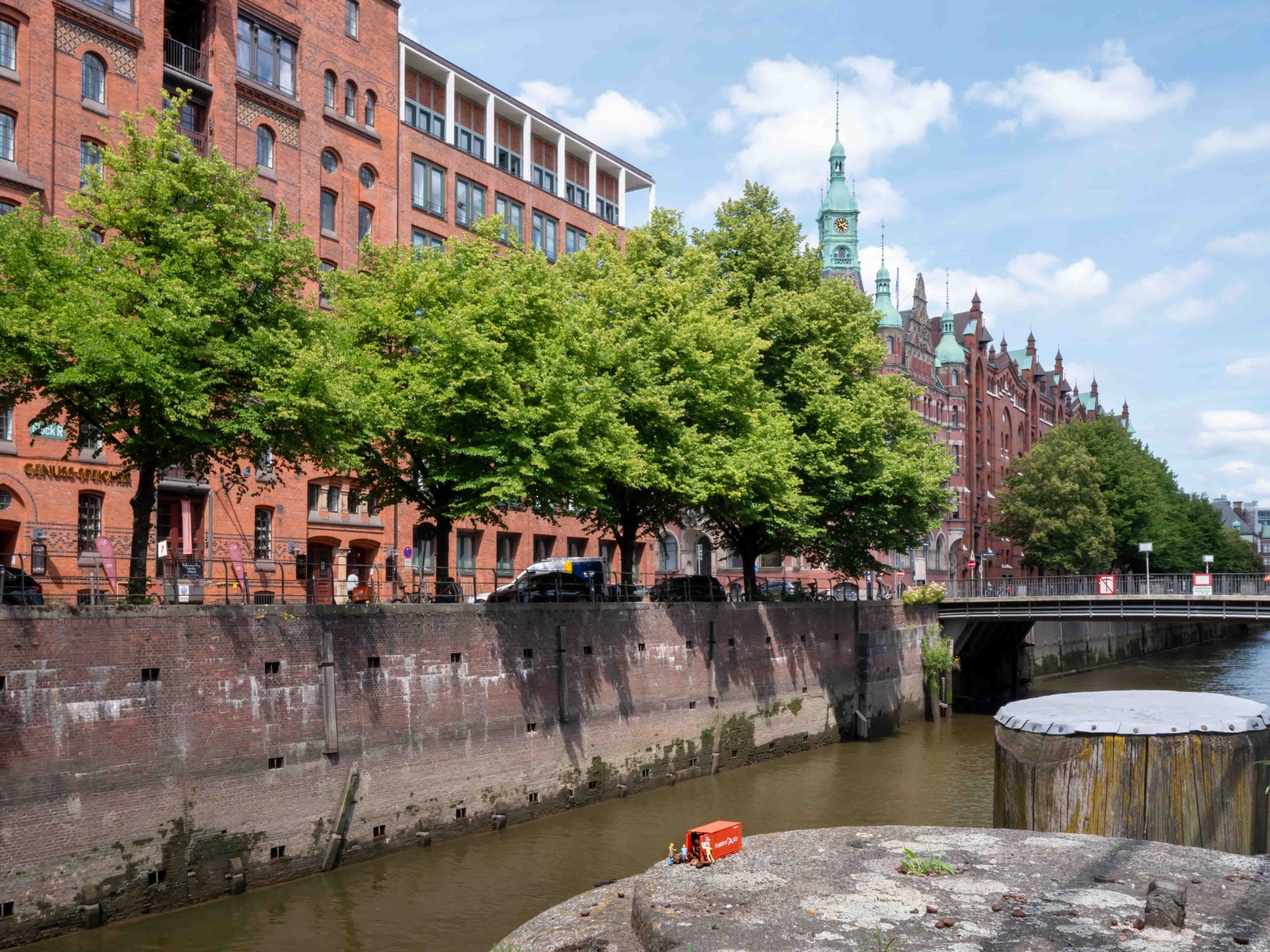 Kaffeelieferung (weit) - Speicherstadt